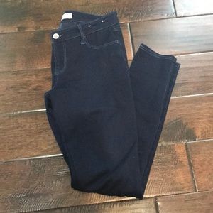 Women’s Hollister dark wash skinny jeggings